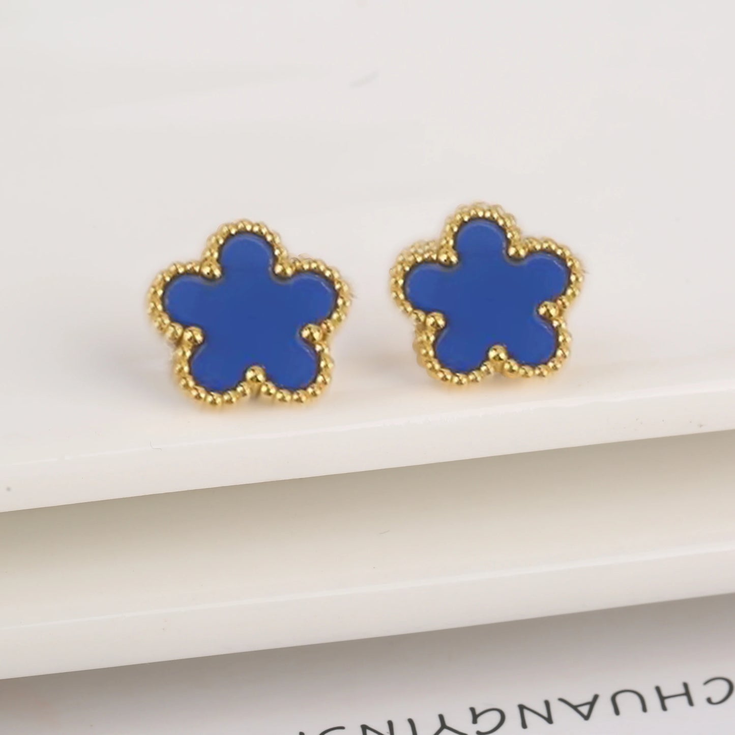 BOUCLE D'OREILLE FLEUR